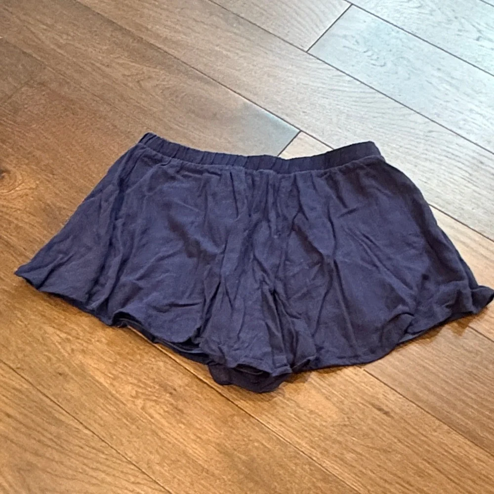 Altar’d State Blue Flowy Lined Lounge Shorts Small C3-029